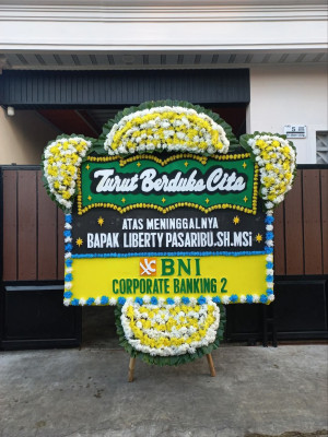 Papan Bunga Duka di Bumi Harapan