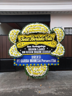 Papan Bunga Duka di Bumi Harapan